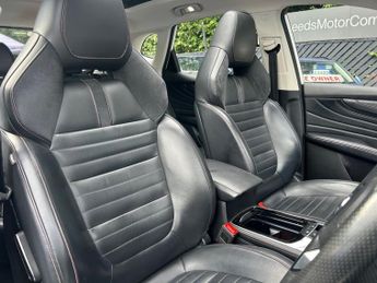 MG MG HS 1.5 T-GDI 16.6kWh Exclusive SUV 5dr Petrol Plug-in Hybrid Auto E