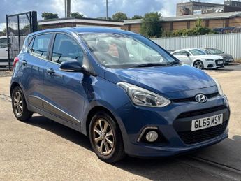 Hyundai I10 1.0 Premium Hatchback 5 Door Petrol Manual Blue 1 Former Keeper 