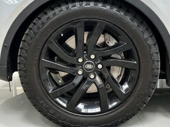 LAND ROVER DISCOVERY 3.0 SD V6 HSE SUV 5dr Diesel Auto 4WD Euro 6 (s/s) (306 ps)