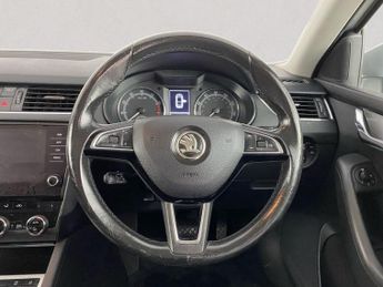SKODA OCTAVIA 1.0 TSI GPF SE Technology Hatchback 5dr Petrol DSG Euro 6 (s/s) 