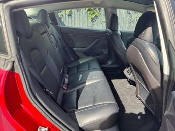 TESLA Model 3 (Dual Motor) Long Range Saloon 4dr Electric Auto 4WDE 