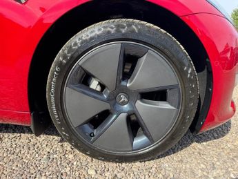 TESLA Model 3 (Dual Motor) Long Range Saloon 4dr Electric Auto 4WDE 