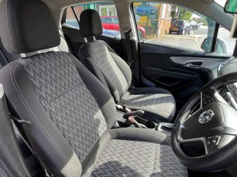 VAUXHALL MOKKA 1.4i Turbo Exclusiv SUV 5dr Petrol Auto 2WD Euro 6 (140 ps)