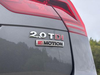 VOLKSWAGEN TIGUAN 2.0 TDI BlueMotion Tech R-Line SUV 5dr Diesel DSG 4Motion Euro 6