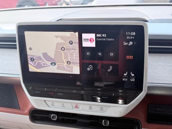 VOLKSWAGEN ID. BUZZ White Pro 77kWh 1ST Edition MPV, 18,050 miles, EV, Automatic, 21
