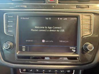 VOLKSWAGEN TIGUAN 2.0 TSI BlueMotion Tech SEL SUV 5dr Petrol DSG 4Motion Euro 6 (s