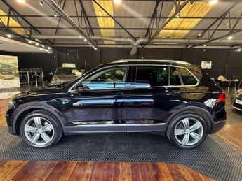 VOLKSWAGEN TIGUAN 2.0 TSI BlueMotion Tech SEL SUV 5dr Petrol DSG 4Motion Euro 6 (s