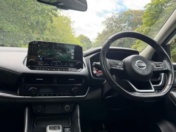 NISSAN QASHQAI 1.3 DIG-T MHEV N-Connecta SUV 5dr Auto Petrol Hybrid XTRON Euro 