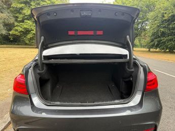 BMW 3 SERIES 2.0 320d M Sport Saloon 4dr Diesel Auto Euro 6 (s/s) (190 ps)
