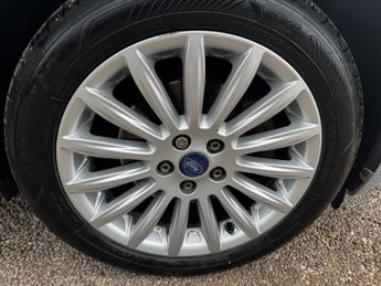 FORD MONDEO 1.6 TDCi ECOnetic Zetec Business Edition Hatchback 5dr Diesel Ma