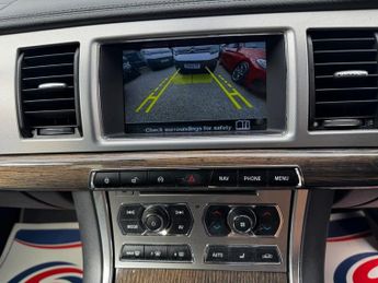 JAGUAR XF 2.2d R-Sport Sportbrake 5dr Diesel Auto Euro 5 (s/s) (200 ps)