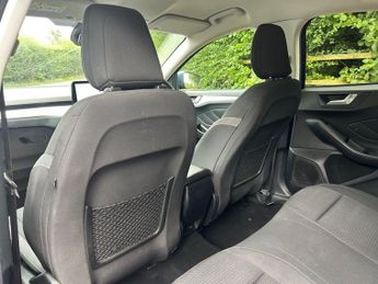 FORD FOCUS 1.5 EcoBlue Zetec Hatchback 5dr Diesel Auto Euro 6 (s/s) (120 ps