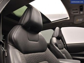 NISSAN ARIYA 63kWh Advance SUV 5dr Electric Auto 7.4kW Charger (217 ps)