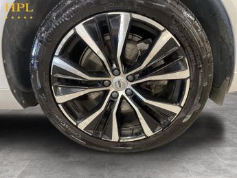 VOLVO XC60 2.0h T8 Recharge 18.8kWh Ultimate Dark SUV 5dr Petrol Plug-in Hy