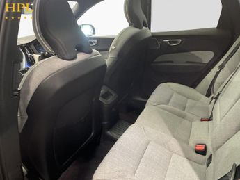 VOLVO XC60 2.0h T8 Recharge 18.8kWh Ultimate Dark SUV 5dr Petrol Plug-in Hy