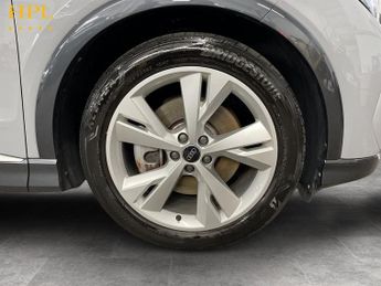 AUDI Q4 E-TRON 40 S line SUV 5dr Electric Auto 82kWh (204 ps)