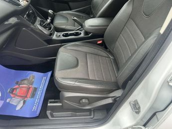 FORD KUGA 2.0 TDCi Titanium SUV 5dr Diesel Manual 2WD Euro 6 (s/s) (150 ps