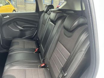 FORD KUGA 2.0 TDCi Titanium SUV 5dr Diesel Manual 2WD Euro 6 (s/s) (150 ps