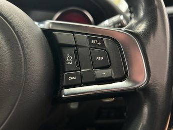 JAGUAR XF 2.0d R-Sport Sportbrake 5dr Diesel Auto Euro 6 (s/s) (180 ps)