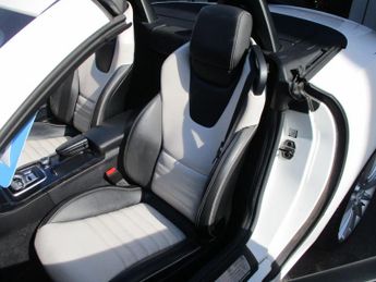 MERCEDES-BENZ SLC 1.6 SLC180 AMG Line Convertible 2dr Petrol G-Tronic Euro 6 (s/s)