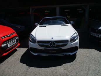 MERCEDES-BENZ SLC 1.6 SLC180 AMG Line Convertible 2dr Petrol G-Tronic Euro 6 (s/s)