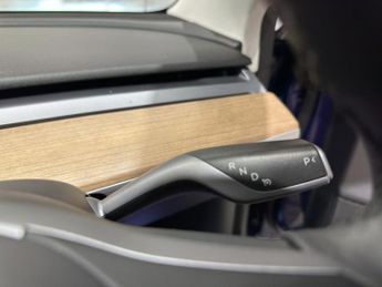 TESLA Model 3 (Dual Motor) Long Range Saloon 4dr Electric Auto 4WDE (346 ps)
