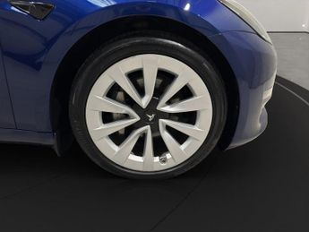 TESLA Model 3 (Dual Motor) Long Range Saloon 4dr Electric Auto 4WDE (346 ps)