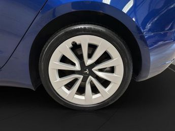 TESLA Model 3 (Dual Motor) Long Range Saloon 4dr Electric Auto 4WDE (346 ps)