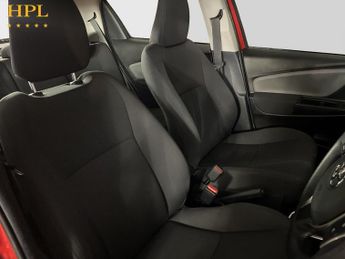 TOYOTA YARIS 1.5 VVT-h Active Hatchback 5dr Petrol Hybrid E-CVT Euro 6 (s/s) 
