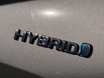 TOYOTA C-HR 1.8 VVT-h Icon SUV 5dr Petrol Hybrid CVT Euro 6 (s/s) (122 ps)