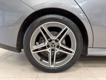 MERCEDES-BENZ CLA 2.0 CLA220d AMG Line (Premium Plus) Shooting Brake 5dr Diesel 8G
