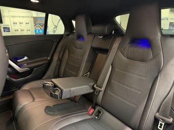 MERCEDES-BENZ CLA 2.0 CLA220d AMG Line (Premium Plus) Shooting Brake 5dr Diesel 8G
