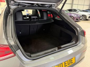 MERCEDES-BENZ CLA 2.0 CLA220d AMG Line (Premium Plus) Shooting Brake 5dr Diesel 8G