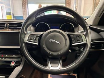 JAGUAR F-PACE 2.0 D180 Portfolio SUV 5 Door Diesel Automatic Black AWD Euro 6 