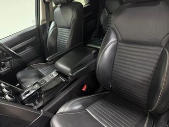 LAND ROVER DISCOVERY 3.0 TD V6 First Edition SUV 5dr Diesel Auto 4WD Euro 6 (s/s) (25