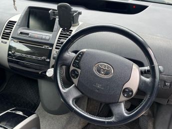 TOYOTA PRIUS 1.5 T3 Hatchback 5dr Petrol Hybrid CVT (104 g/km, 76 bhp)