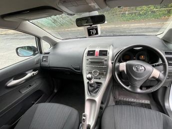 TOYOTA AURIS 1.4 D-4D TR Hatchback 5dr Diesel Manual (125 g/km, 90 bhp)