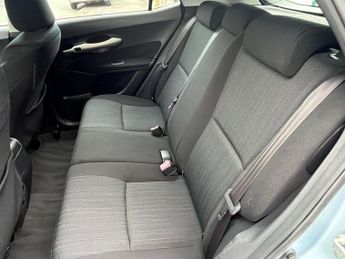 TOYOTA AURIS 1.4 D-4D TR Hatchback 5dr Diesel Manual (125 g/km, 90 bhp)
