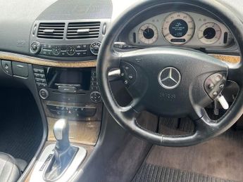MERCEDES-BENZ E CLASS 3.0 E320 CDI Avantgarde Estate 5dr Diesel G-Tronic (194 g/km, 22