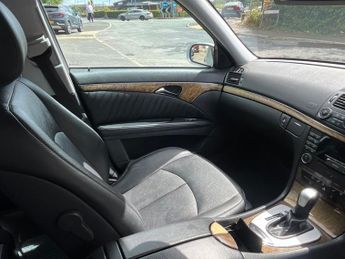 MERCEDES-BENZ E CLASS 3.0 E320 CDI Avantgarde Estate 5dr Diesel G-Tronic (194 g/km, 22