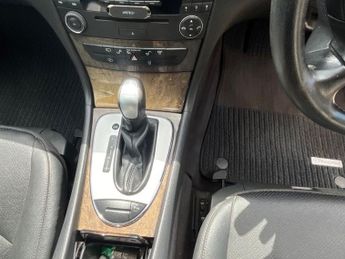 MERCEDES-BENZ E CLASS 3.0 E320 CDI Avantgarde Estate 5dr Diesel G-Tronic (194 g/km, 22