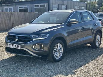VOLKSWAGEN T-ROC 1.5 TSI Life SUV 5dr Petrol DSG Euro 6 (s/s) (150 ps)