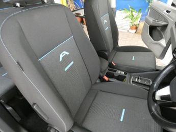 FORD GRAND TOURNEO CONNECT 2.0 EcoBlue Active MPV 5dr Diesel DCT Euro 6 (s/s) (122 ps)