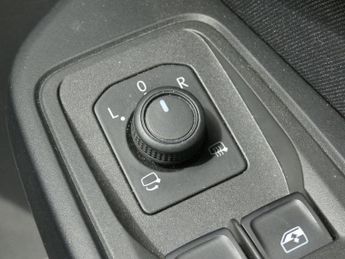 FORD GRAND TOURNEO CONNECT 2.0 EcoBlue Active MPV 5dr Diesel DCT Euro 6 (s/s) (122 ps)