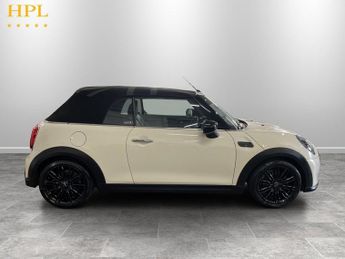 MINI CONVERTIBLE 1.5 Cooper Exclusive Convertible 2dr Petrol Steptronic Euro 6 (s
