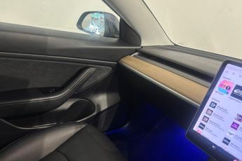 TESLA Model 3 (Dual Motor) Long Range Saloon 4dr Electric Auto 4WDE (346 ps) P