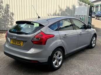 FORD FOCUS 1.6 Zetec Hatchback 5dr Petrol Manual Euro 5 (125 ps)