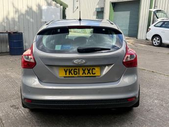 FORD FOCUS 1.6 Zetec Hatchback 5dr Petrol Manual Euro 5 (125 ps)