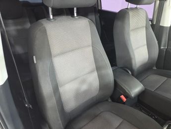VOLKSWAGEN SHARAN 2.0 TDI BlueMotion Tech SE MPV 5dr Diesel DSG Euro 5 (s/s) (140 