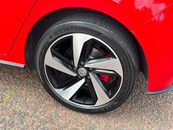 VOLKSWAGEN POLO 2.0 TSI GTI+ Hatchback 5dr Petrol DSG Euro 6 (s/s) (200 ps)